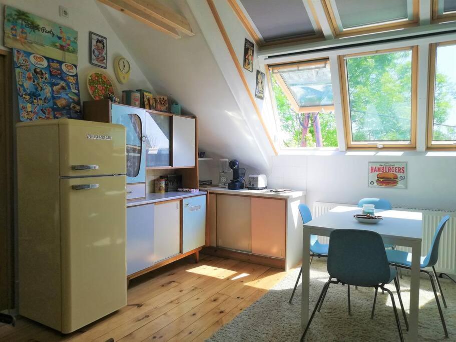 Retro Apartment Graz Bagian luar foto